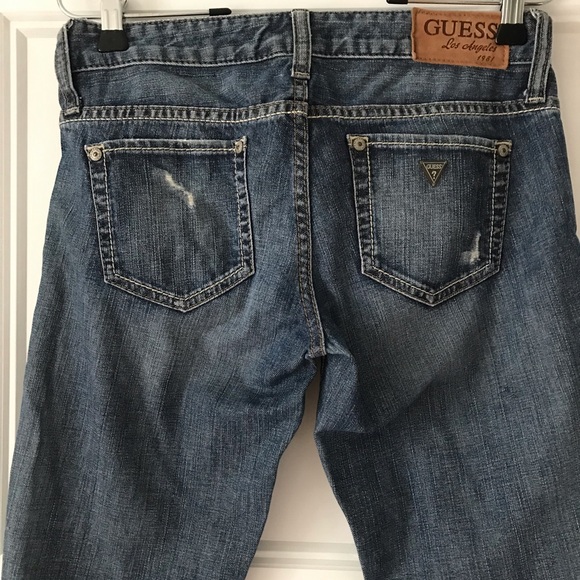 Guess jeans strait leg medium wash low rise - Picture 2 of 4